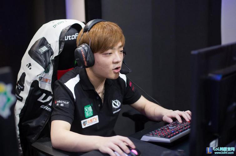 【前瞻】2025LPL春季赛 RA vs EDG，强强对话为常规赛收官