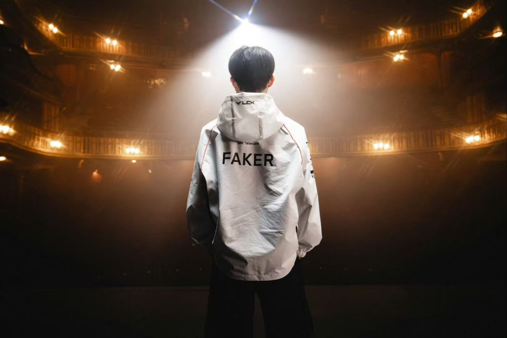 王者荣耀女主播100%胜率上王者，可以去打KPL吗？