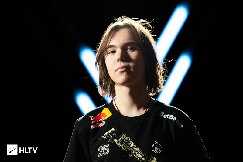 赛前数据：JDG VS RNG，双方战队数据对比